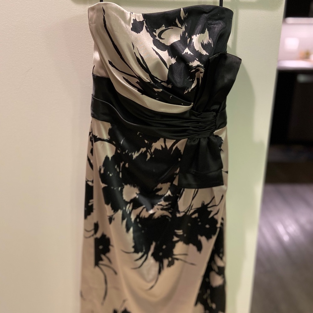 Strapless dress